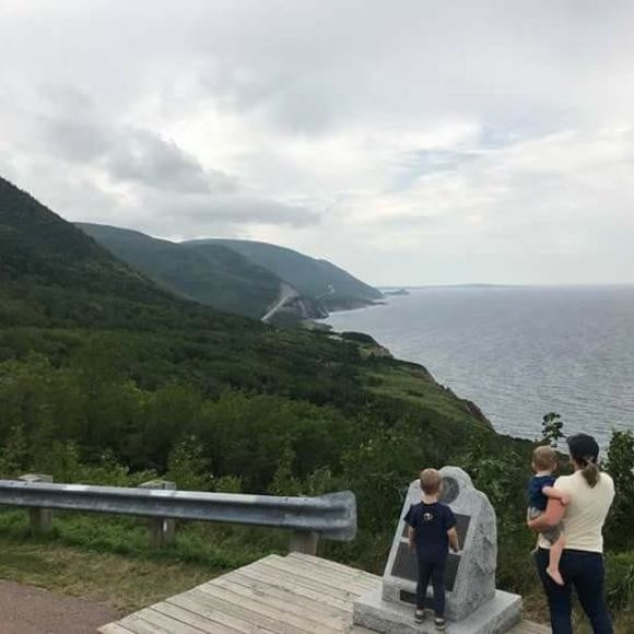 Meet your Posher, Sarah - Picture 1 of 1